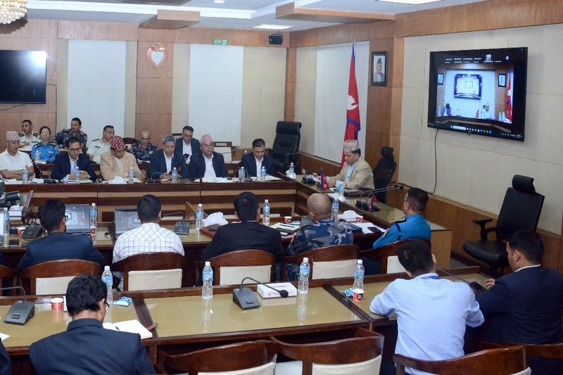 ७७ जिल्लाका प्रजिअलाई कार्यक्षेत्र नछाड्न सरकारको निर्देशन