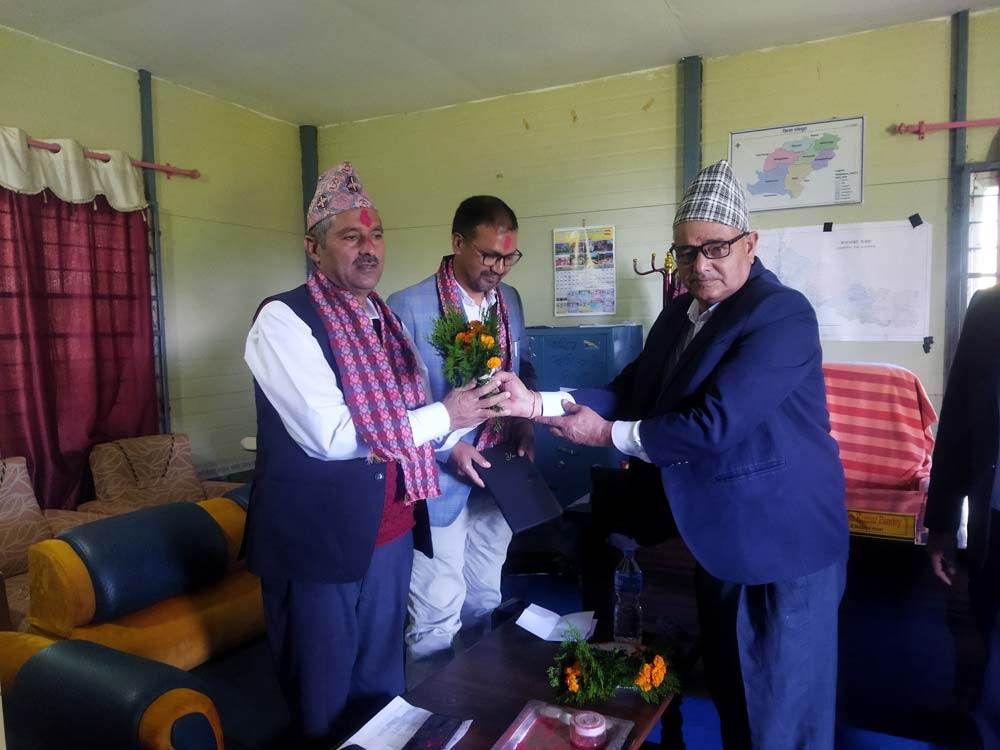 तीन सय बाइस घरधुरीले पाए लालपुर्जा