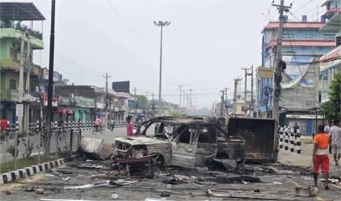 धनगढीमा आगजनीका कारण २९ किलोमिटर सडक कालोपत्र ठेक्का प्रक्रिया