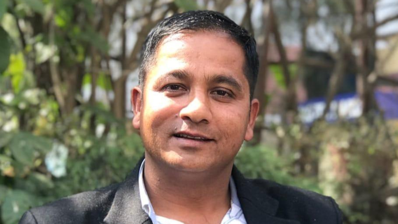 एमालेले गर्यो केन्द्रीय सदस्य ऐन महर माथी कारबाही , महरले एमाले,छोड्न सक्ने आकलन