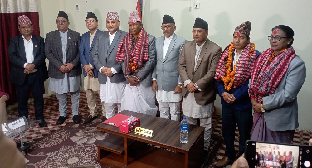 नागरिक उन्मुक्ति पार्टीमा किचलो