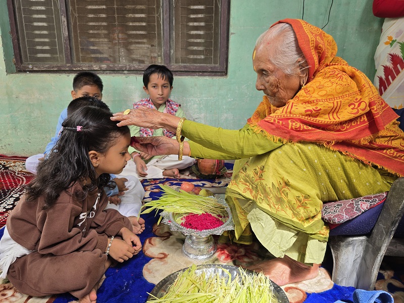 बडादशैँको टीका लगाउने क्रम आज पनि जारी