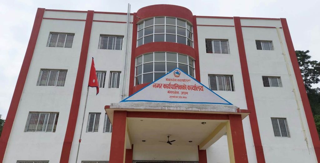 करिब दुई महिना पछि मङ्गलसैनमा प्रशासकीय अधिकृत खटाइयो
