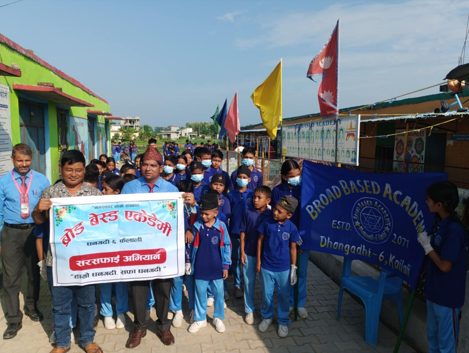 ‘हाम्रो धनगढी,सफा धनगढी’ अन्तरगत ब्रोड बेस्ड एकेडेमीद्वारा सरसफाई