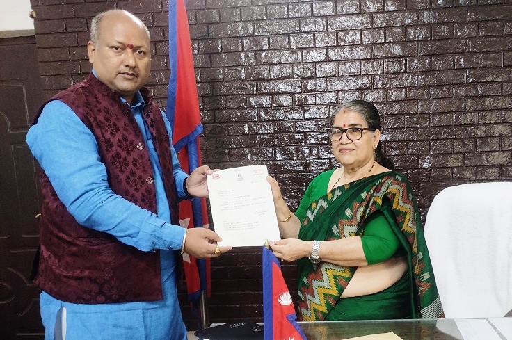 मधेश प्रदेशको मुख्यमन्त्रीमा सतिश सिंह नियुक्त