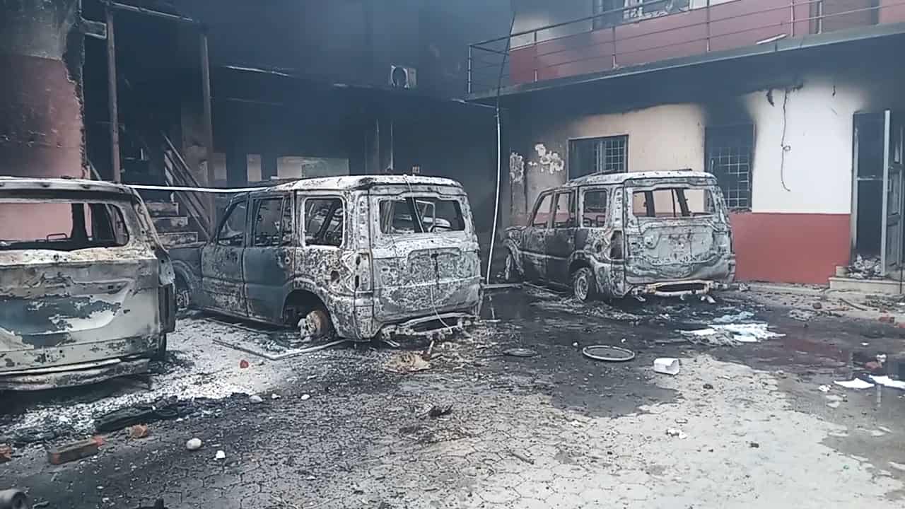 जेनजी आन्दोलनका क्रममा  कैलालीमा १०८ सरकारी कार्यालय भवन र ६०० सवारी साधन ध्वस्त