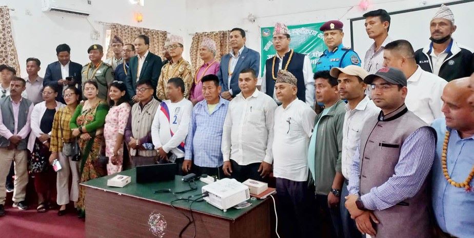 मानव–हात्ती द्वन्द्व न्यूनीकरण गर्न सोलार फेन्स वितरण