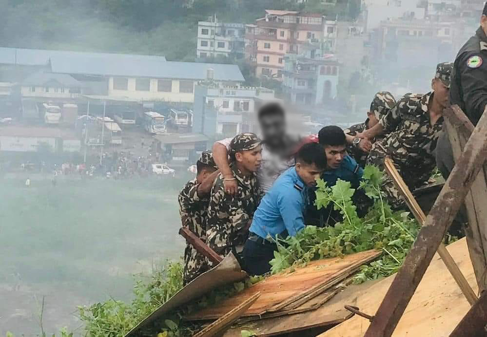 सौर्य एयरलाइन्स दुर्घटना : क्याप्टेनको उपचार हुँदै
