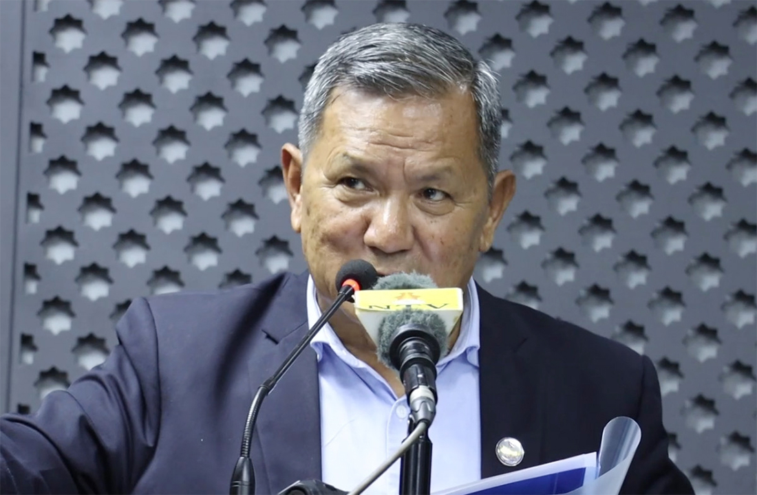 सञ्चारमन्त्री  पृथ्वीसुब्बा गुरुङको निवासमा प्रदर्शनकारीको आगजनी