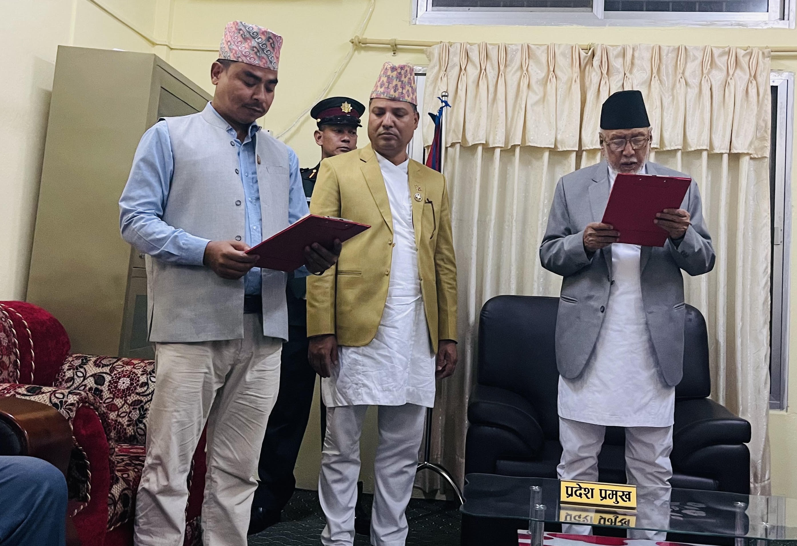 सुदूरपश्चिममा मन्त्रीपरिषद् बिस्तार, नाउपाका चौधरी भौतिक मन्त्री