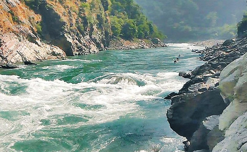 सेती नदीमा एक पुरुषको शव फेला