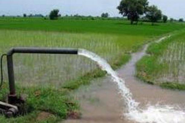 कञ्चनपुरका किसानलाई अनुदानमा ‘स्यालो ट्युबवेल’