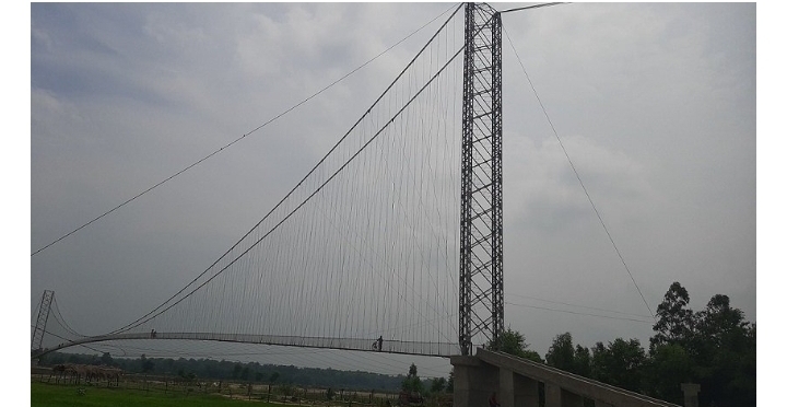 मोहना नदिमा झोलुङ्गे  पुल बनेपछि  वारपार गर्न सहज