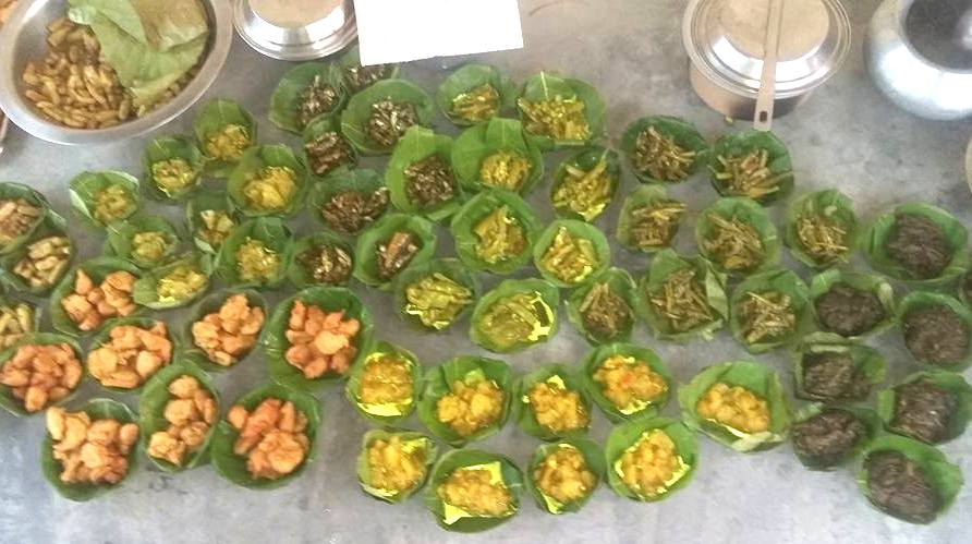 थारू समुदायले हर्षोल्लासका साथ अटवारी पर्व मनाउँदै