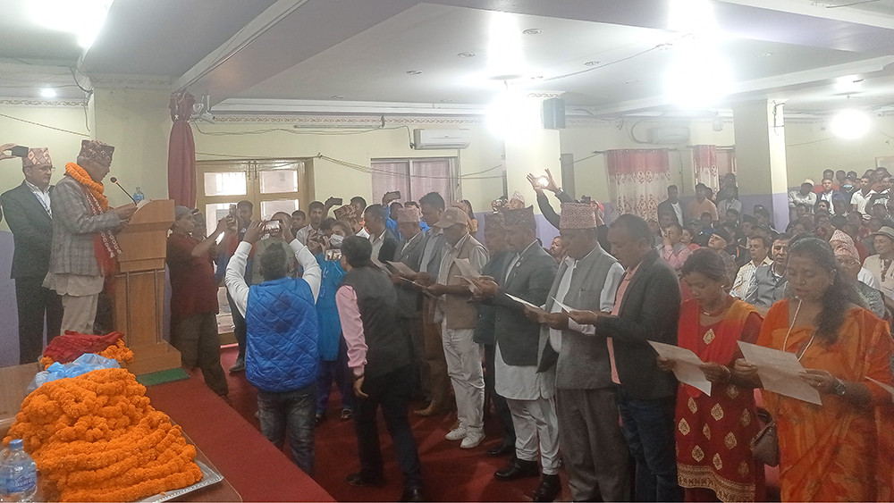 एमालेका नवनिर्वाचित जनप्रतिधिद्धारा पनौतीमा शपथ ग्रहण बहिस्कार